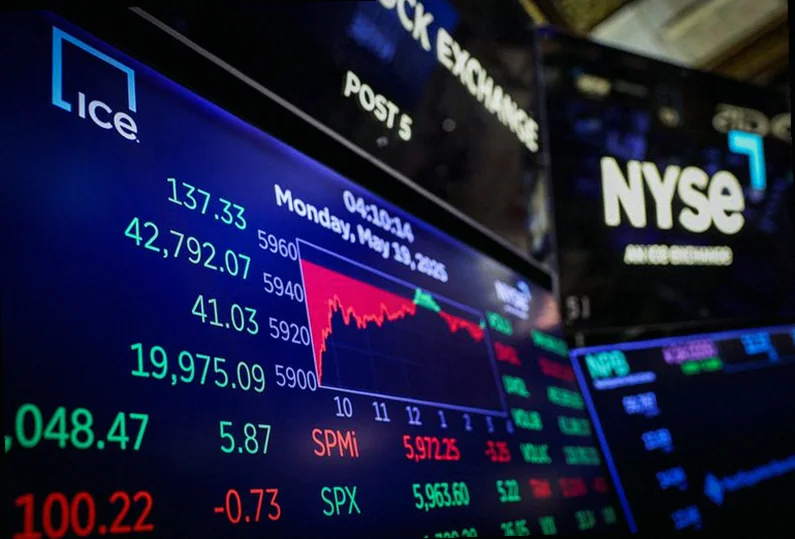 guggenheim-cuts-gitlab-more-pronounced-ff00