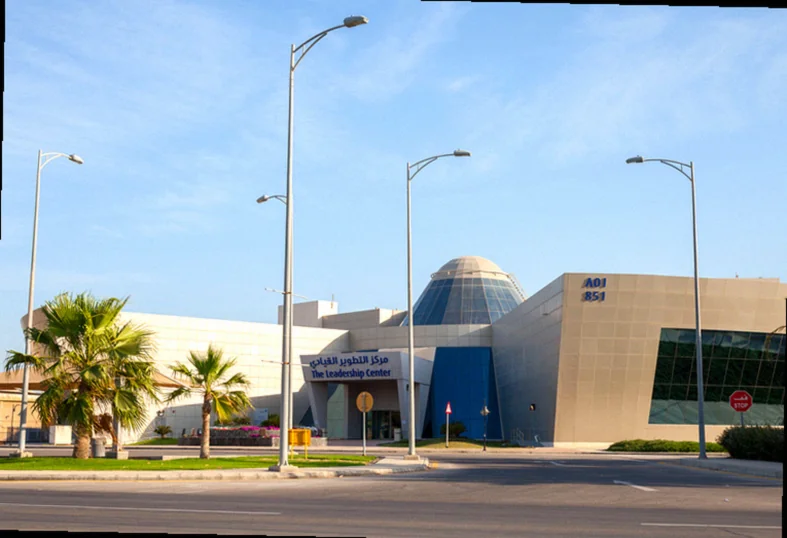 gulf-stocks-edge-higher-amid-2589