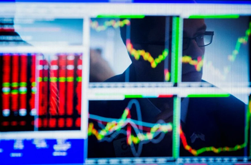 hmh-holding-indicating-open-below-365d