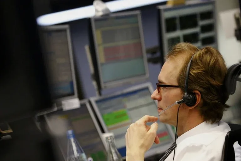 hollywood-bowl-reports-revenue-growth-55e1