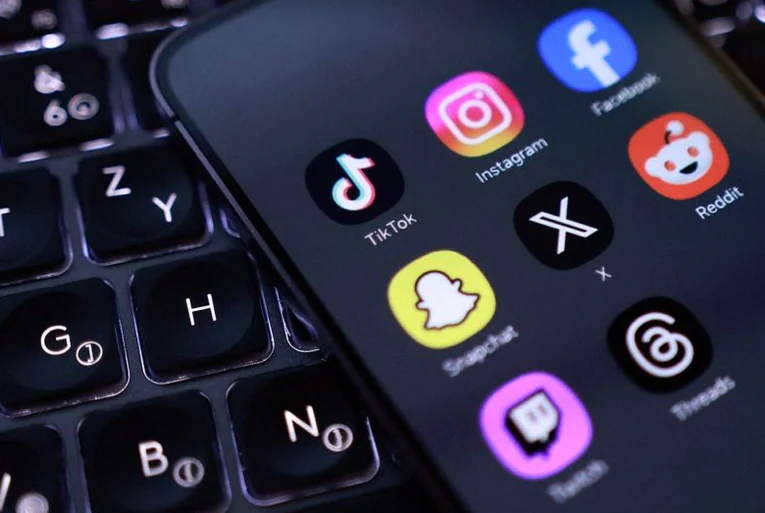 italian-bill-proposes-curbs-social-03b2