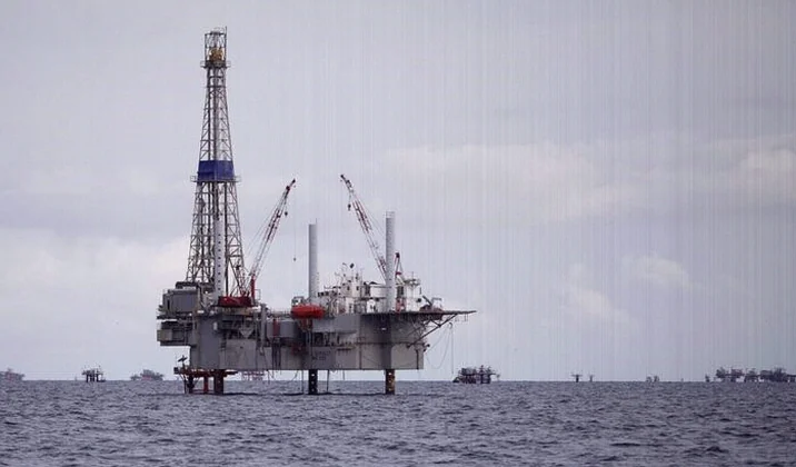 japan-petroleum-shares-slide-profit-25ca