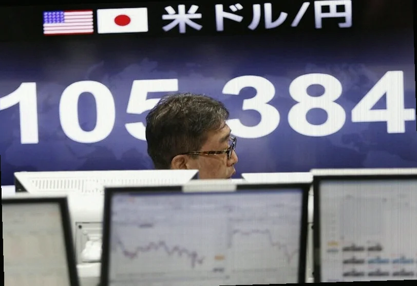 japan-stocks-higher-close-trade-1c23