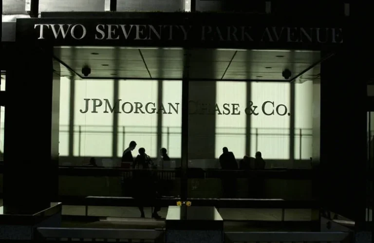 jpmorgan-spending-data-shows-consumer-4986