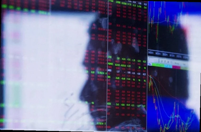 kkr-caps-redemptions-retail-credit-d49a