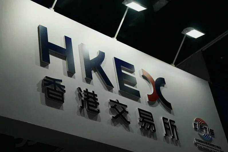 lightelligence-shares-surge-400-hong-3435