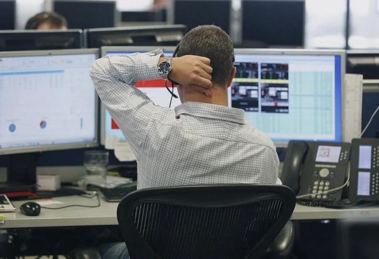 makino-milling-shares-jump-buyout-e102