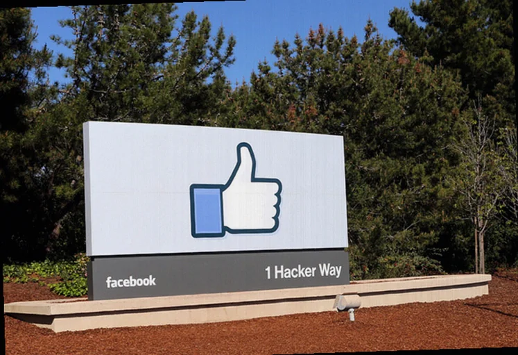 meta-builds-version-zuckerberg-interact-51b0