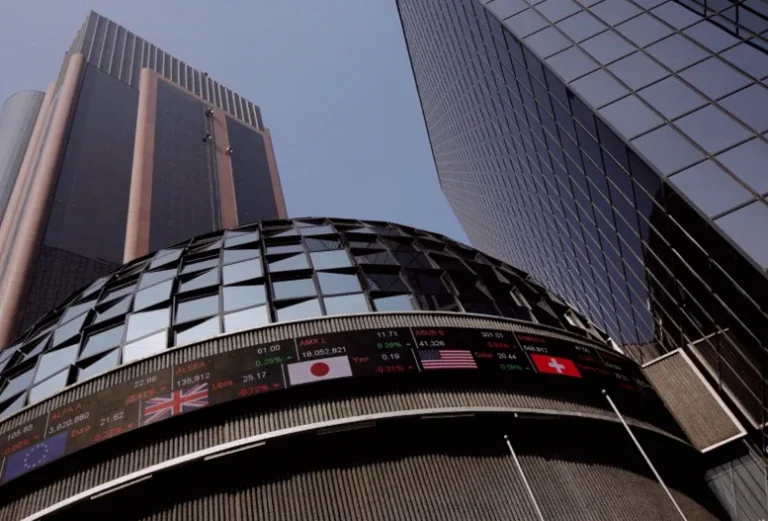 mexico-stocks-higher-close-trade-f9e6