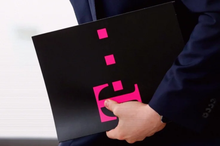 mobile-deutsche-telekom-consider-merger-caae