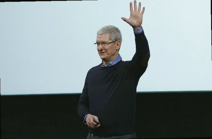 nike-stock-rises-after-apple-7f43