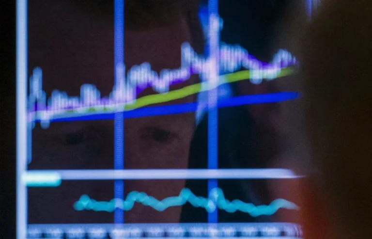 norway-stocks-higher-close-trade-a6f2