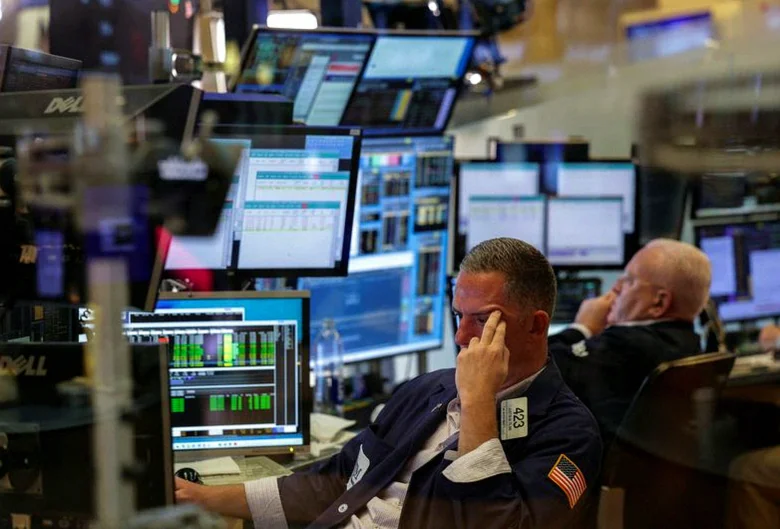 norway-stocks-lower-close-trade-9241