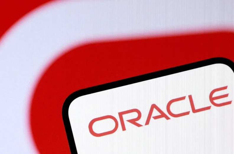 oracle-appoints-hilary-maxson-cfo-b222