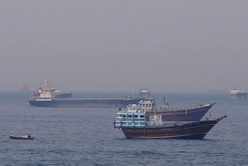 paint-planes-iran-war-lifts-9de7