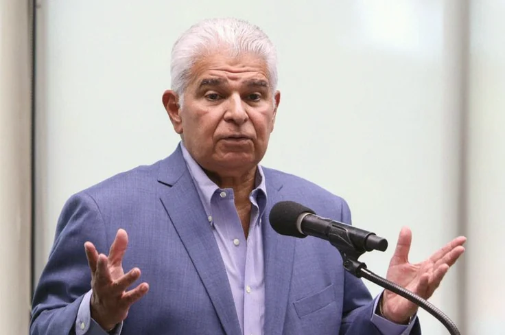 panama-president-seeks-calm-china-dcfe