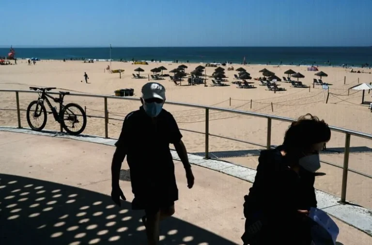 portugal-stocks-higher-close-trade-0a3b