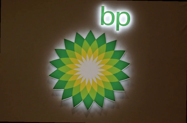 proxy-adviser-iss-recommends-vote-7ec3