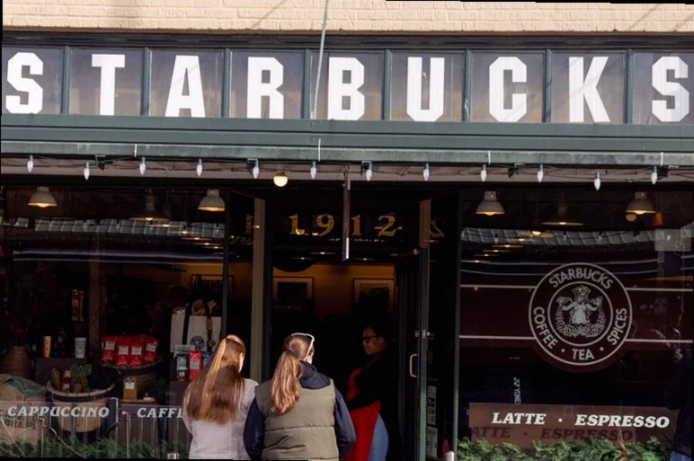 starbucks-customers-coming-back-profits-5ed4