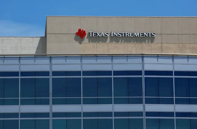 stifel-reiterates-buy-texas-instruments-d078