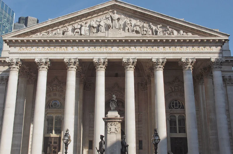 stocks-lower-close-trade-investing-fb23