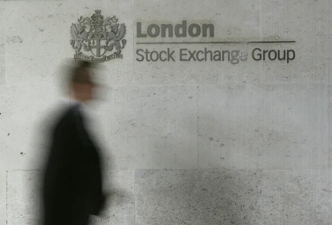 stocks-lower-close-trade-investing-fe71