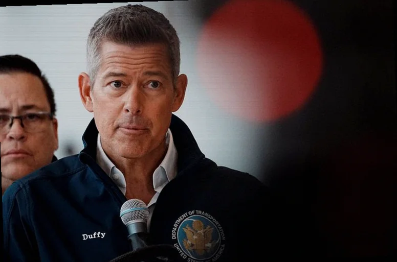 transportation-secretary-calls-united-ceo-eeaf