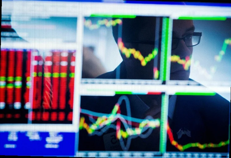 truist-card-data-shows-boot-b4c2