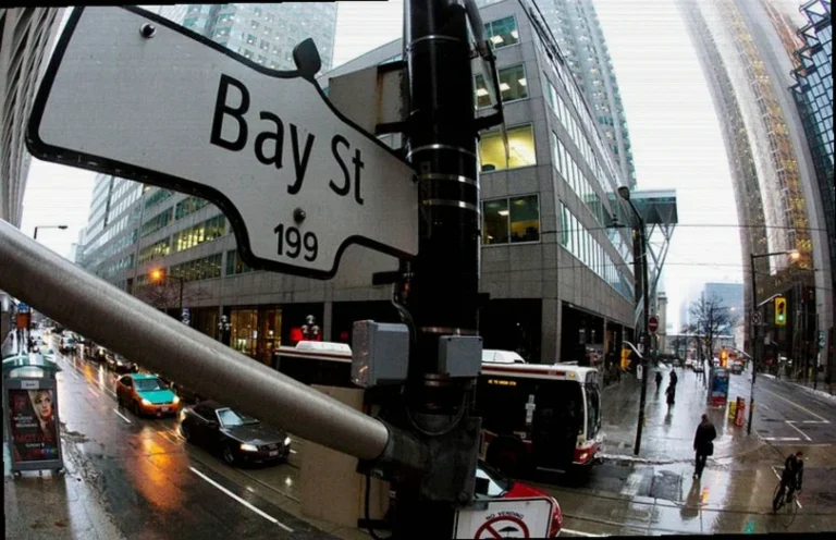 tsx-edges-lower-geopolitical-tensions-2c8e