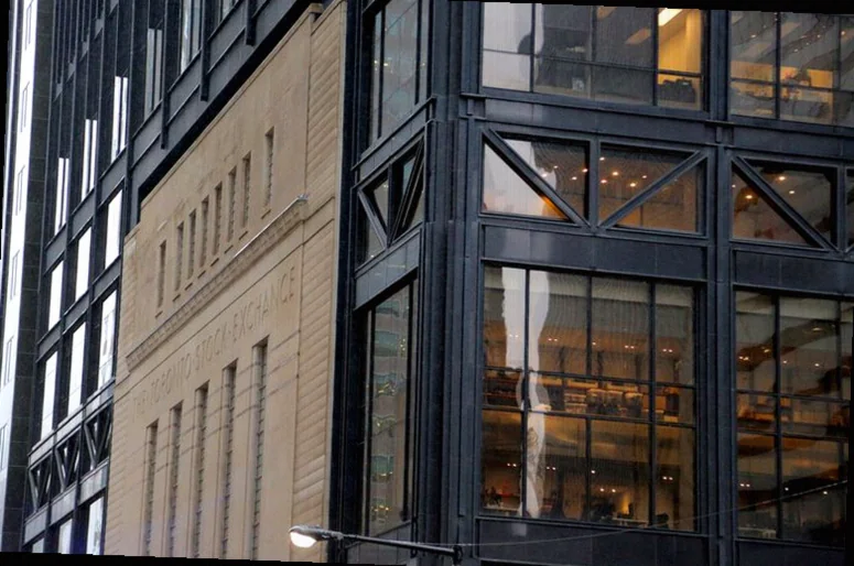 tsx-flat-amid-ongoing-iran-da4c