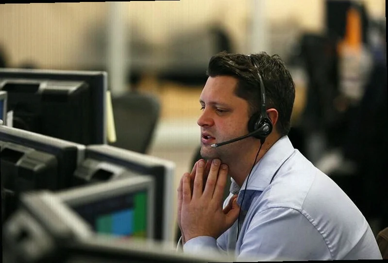 tuesday-insider-trading-ceo-sells-05d1