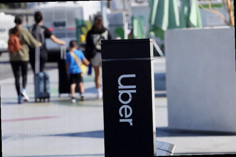 uber-taps-expedia-add-hotel-9962