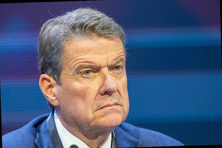 ubs-chairman-key-business-decisions-9a33