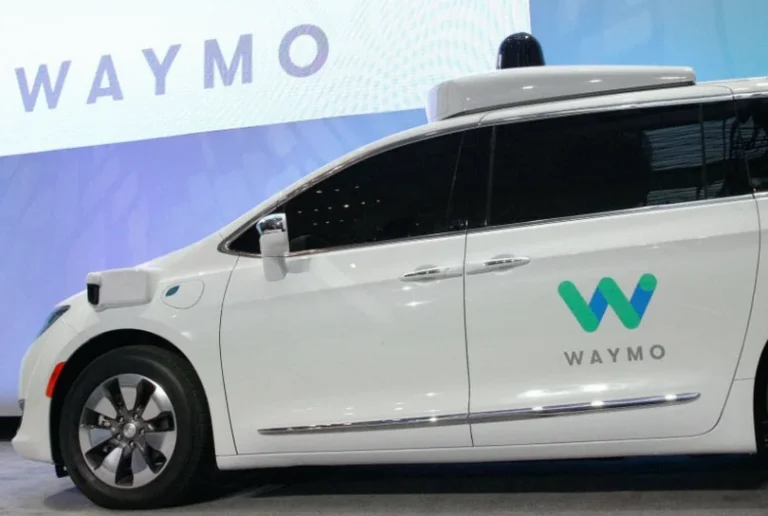 waymo-launches-autonomous-ride-service-38f9