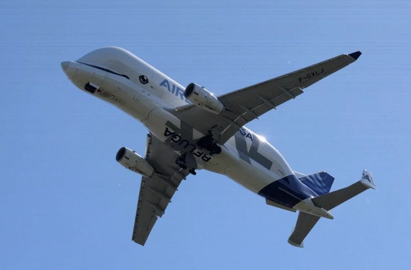 airbus-april-deliveries-trails-year-209c