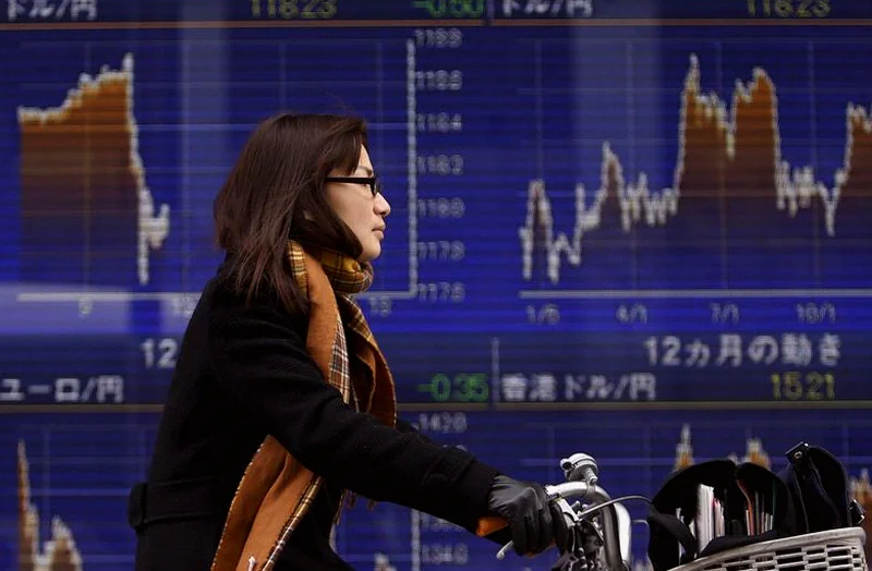 asia-stocks-rise-trump-flags-c986
