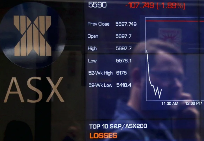 australia-stocks-lower-close-trade-7f6e