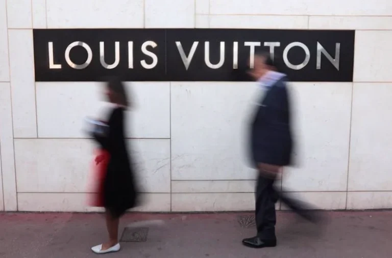 barclays-upgrades-lvmh-kering-self-3b4e