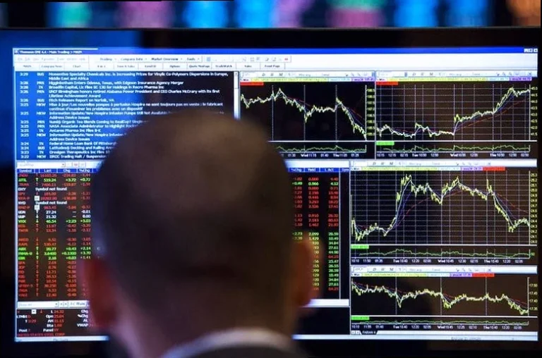 berenberg-downgrades-aixtron-valuation-concerns-03ad