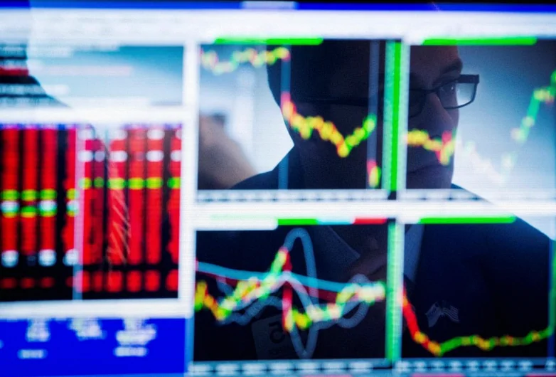 canada-stocks-higher-close-trade-3fd8