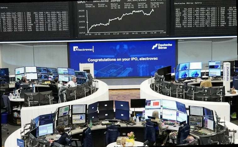 dollar-rises-european-stocks-bonds-71b0