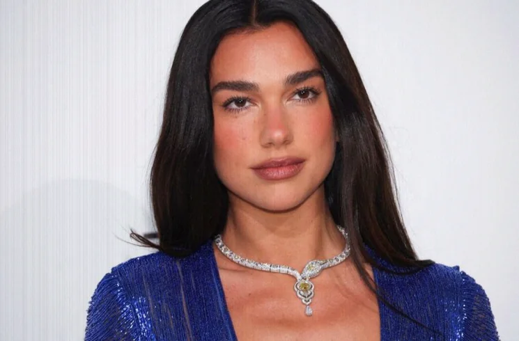 dua-lipa-sues-samsung-million-af6b