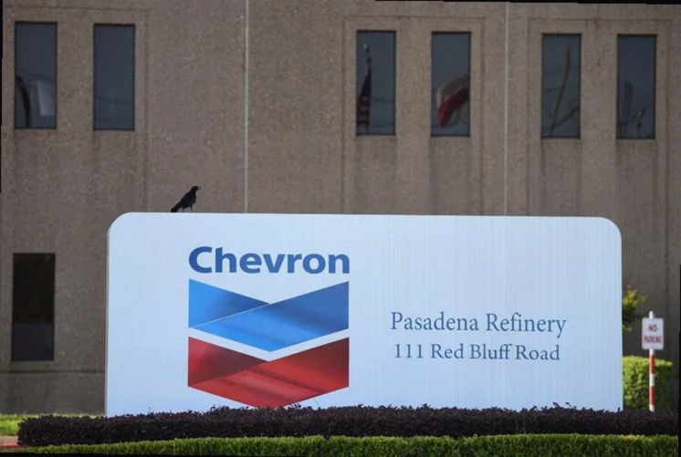 exxon-chevron-face-dissent-proxy-0f3c