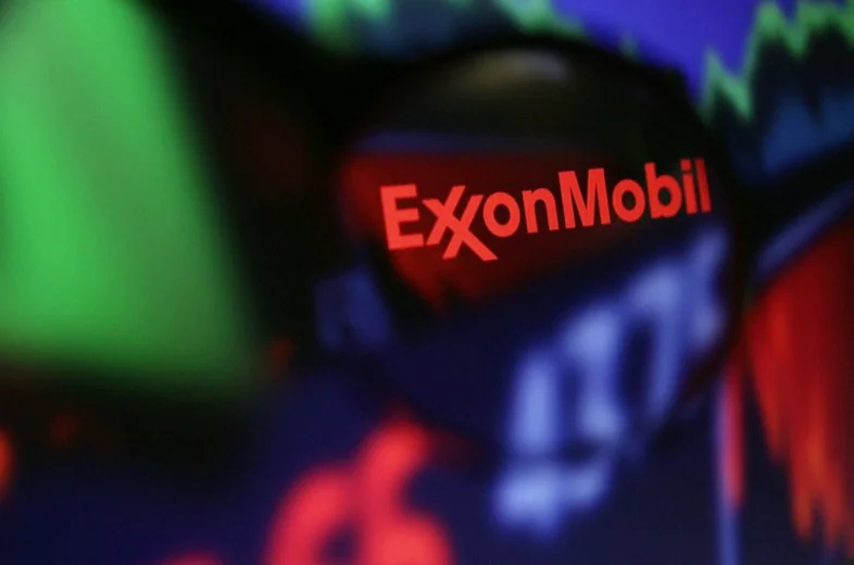 exxon-wins-shareholder-backing-texas-5978