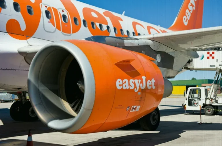 factbox-airlines-tackle-fuel-cost-9532