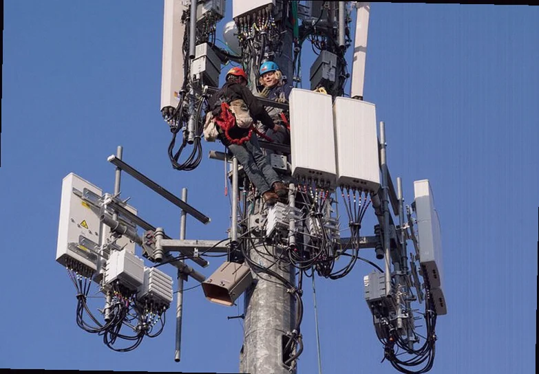 fcc-approves-verizon-billion-spectrum-e30e
