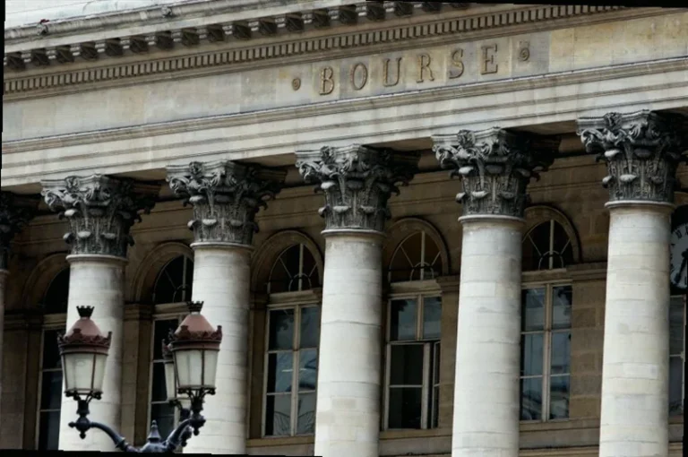 france-stocks-lower-close-trade-1d7e