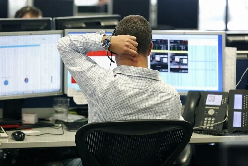 ftse-100-today-shares-slip-d73b