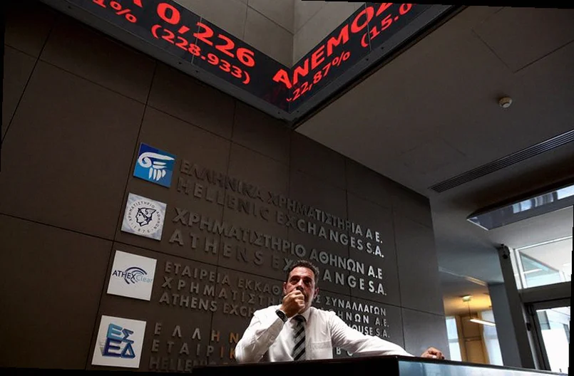 greece-stocks-higher-close-trade-d0d9