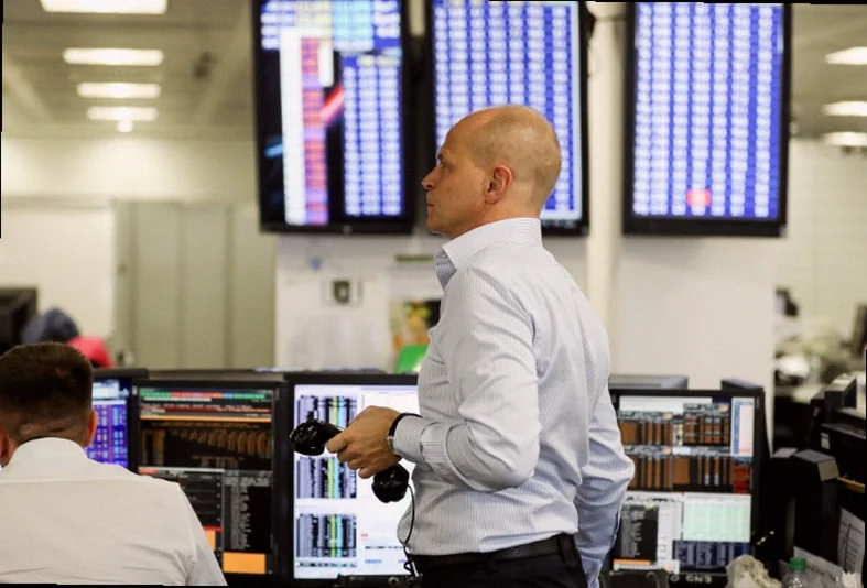 kingfisher-shares-jump-sales-top-5ea7